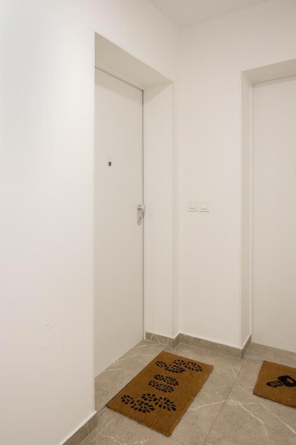 Stylish 2Bdr Apartment- Free Garage زغرب المظهر الخارجي الصورة